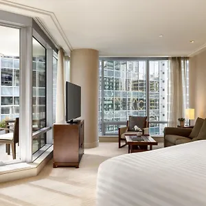 Shangri-la Hotell