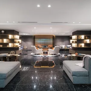 Paradox Vancouver Hotel
