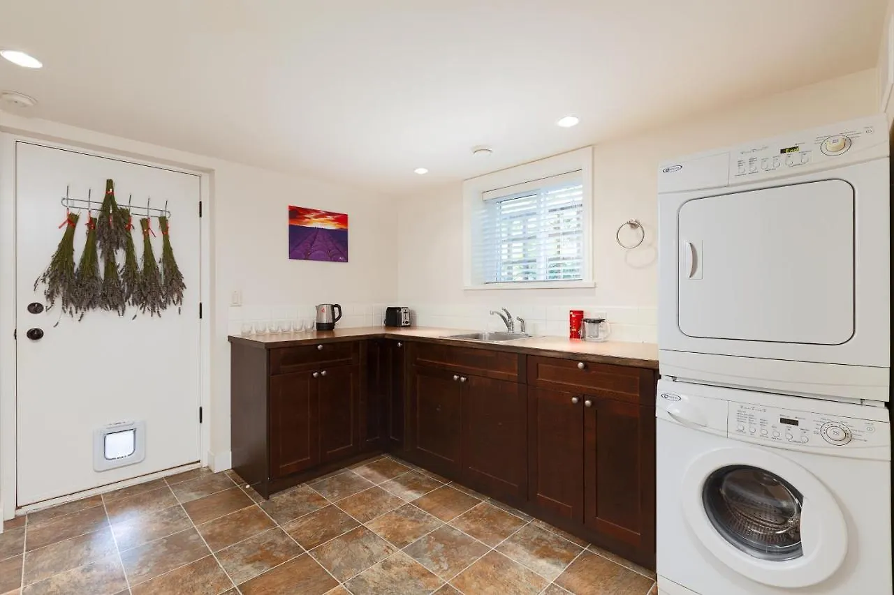 Cozy 3Bdr Suite Near Queen Elizabeth Park Vancouver